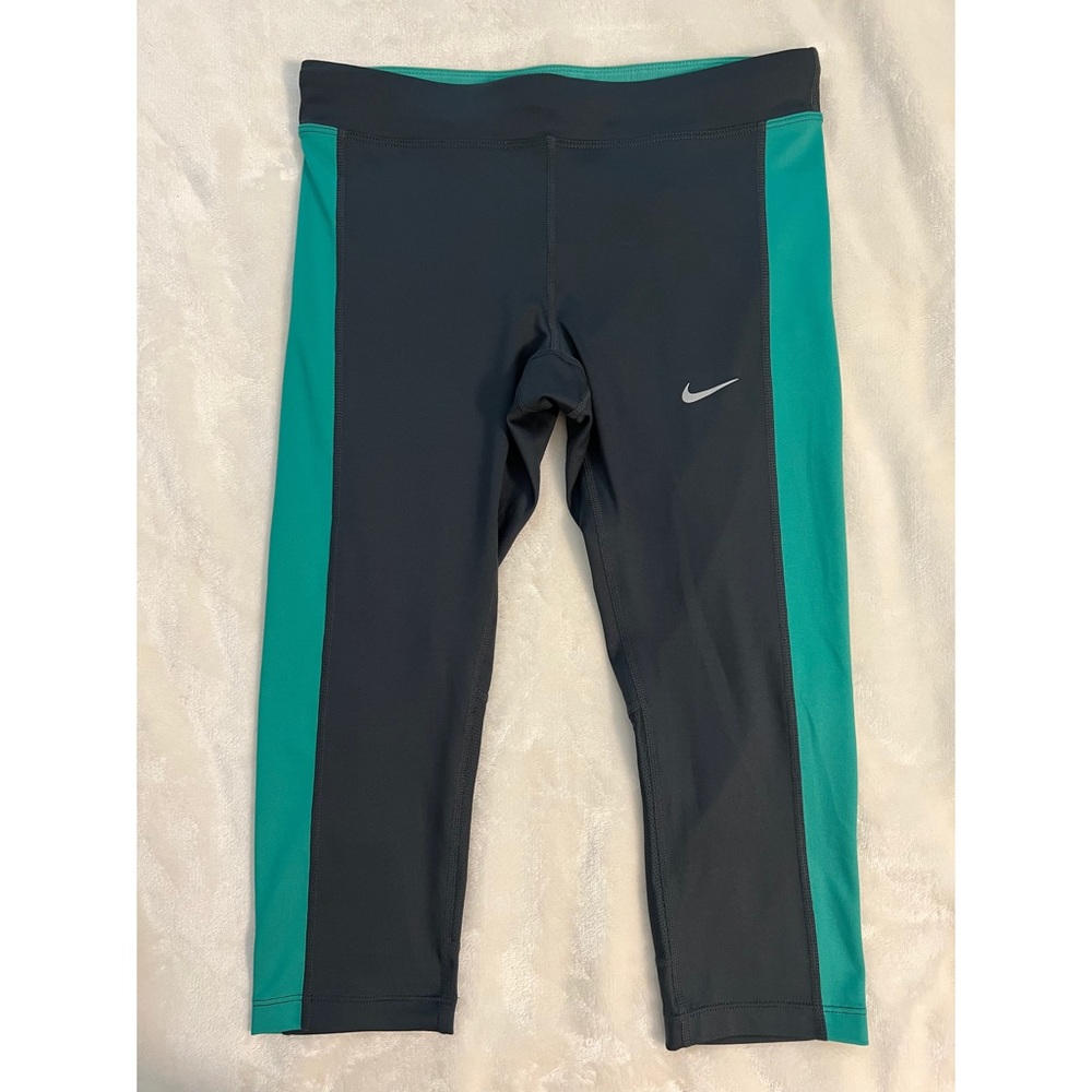NIKE DRI FIT CROP